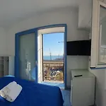 Acquamarine *