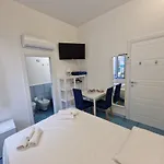 Acquamarine Bed & Breakfast *