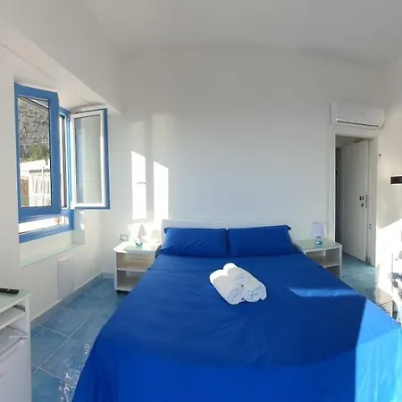 Bed & Breakfast Acquamarine *