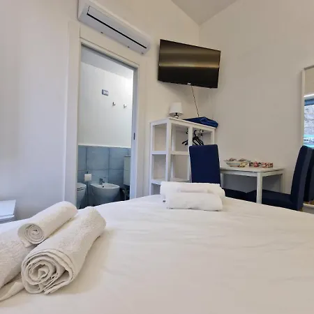 Bed & Breakfast Acquamarine *