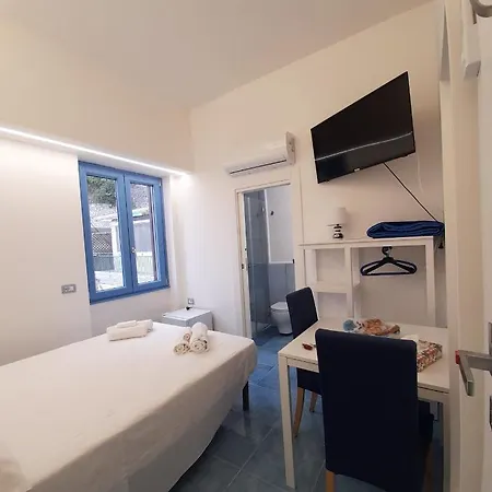 Acquamarine Bed & Breakfast