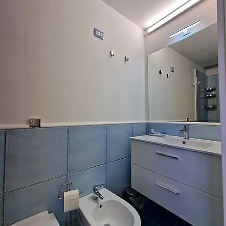 Acquamarine Panzió *