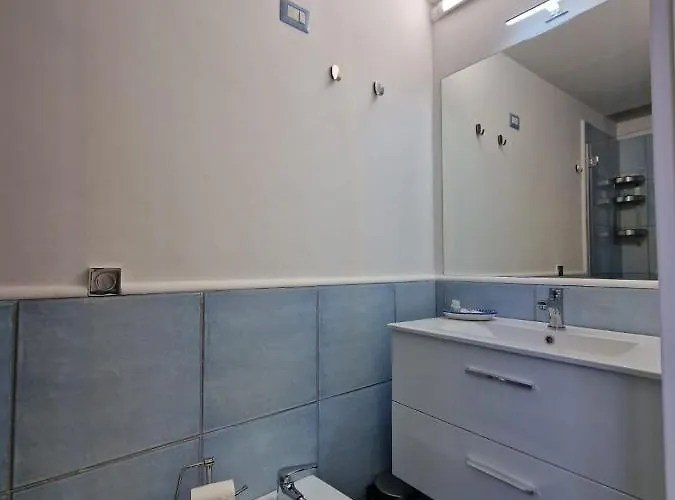 فندق مبيت وإفطار Acquamarine ساليرنو